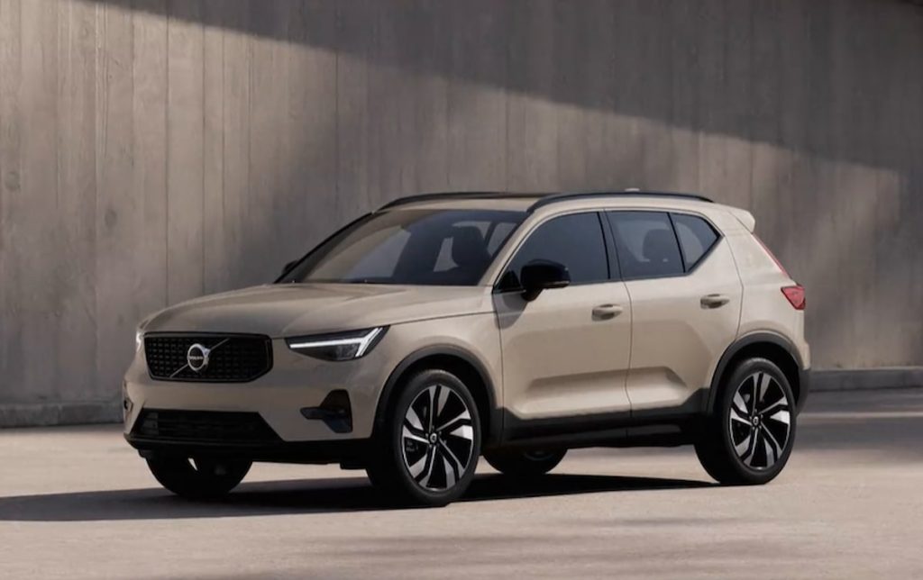 volvo-xc40-2026