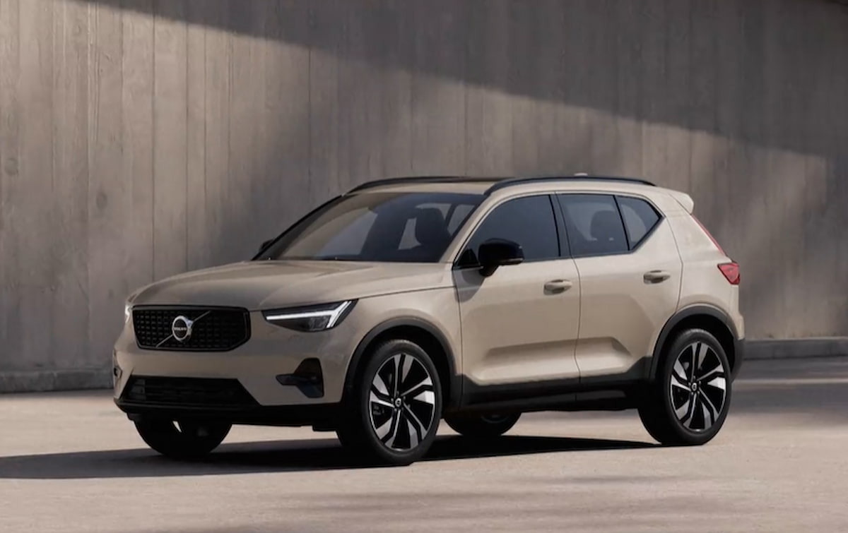 volvo-xc40-2026